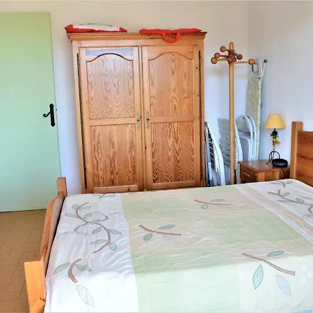 Climatise 2p Avec Parking, Proche Et Commerces A - Fr-1-226b-99 Apartment